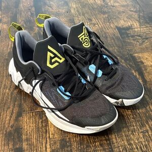 Lightly Used Nike Immortality 2